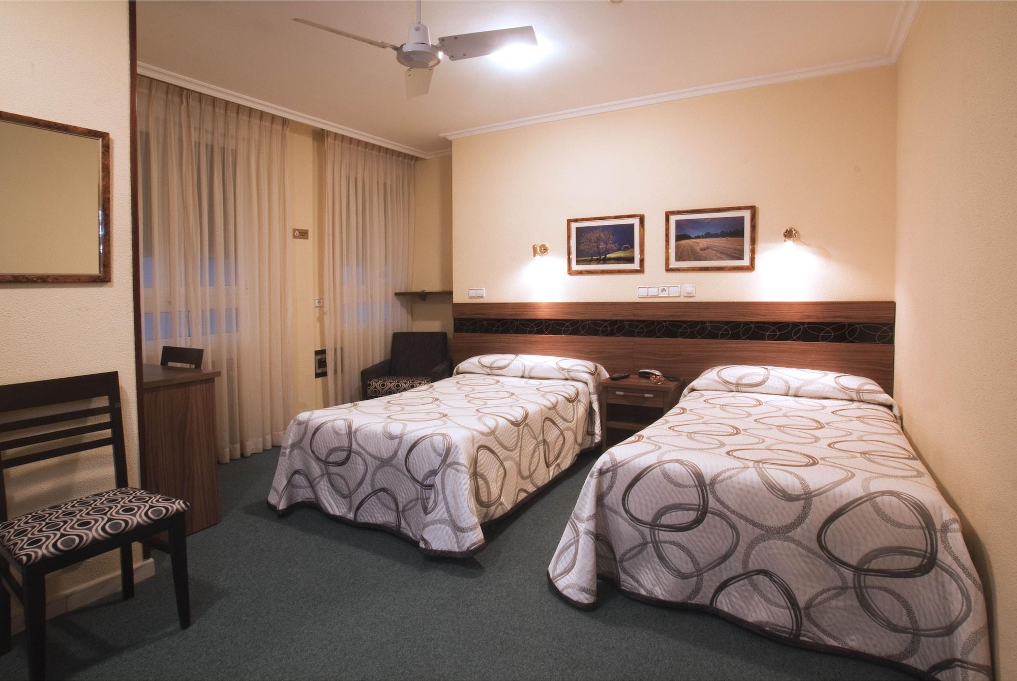 Hotel Castilla Gijon Ngoại thất bức ảnh