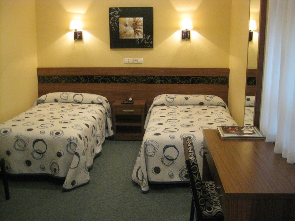 Hotel Castilla Gijon Ngoại thất bức ảnh