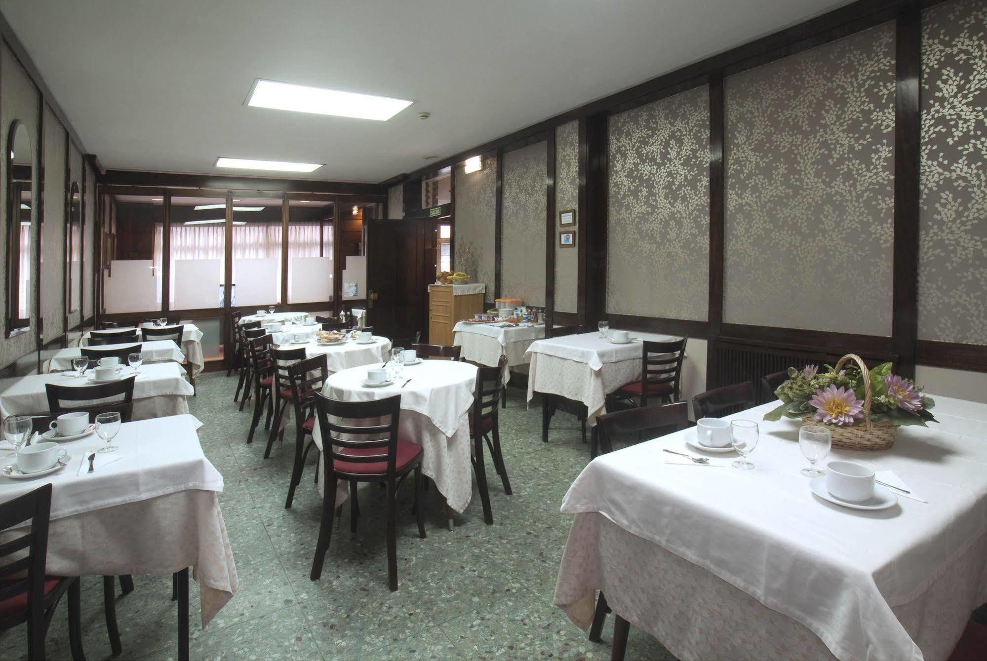Hotel Castilla Gijon Ngoại thất bức ảnh